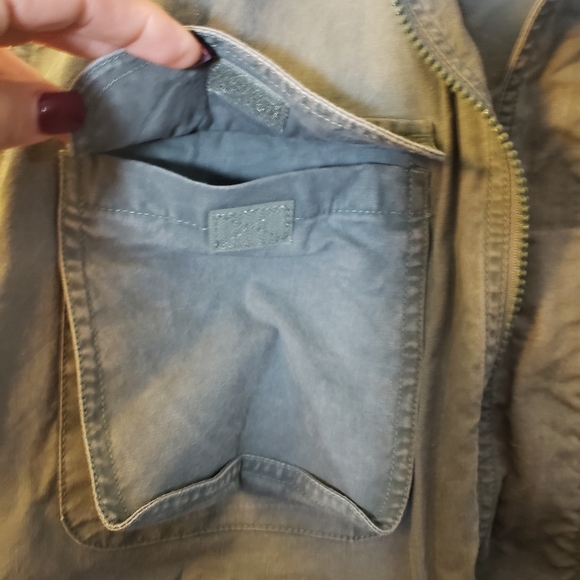 VINTAGE Woolrich Fishing/Photography Vest - Lg. - Picture 7 of 9